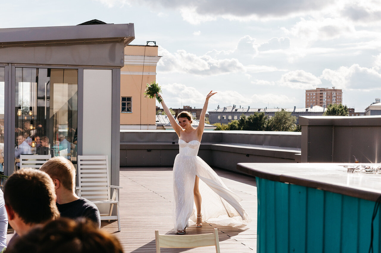 Проведи свадьбу мечты в стильном лофте с собственной крышей и зоной для выездной регистрации 